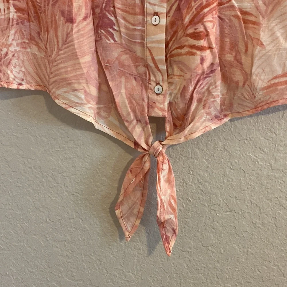 5. Light button down ❤️ - Picture 3 of 6